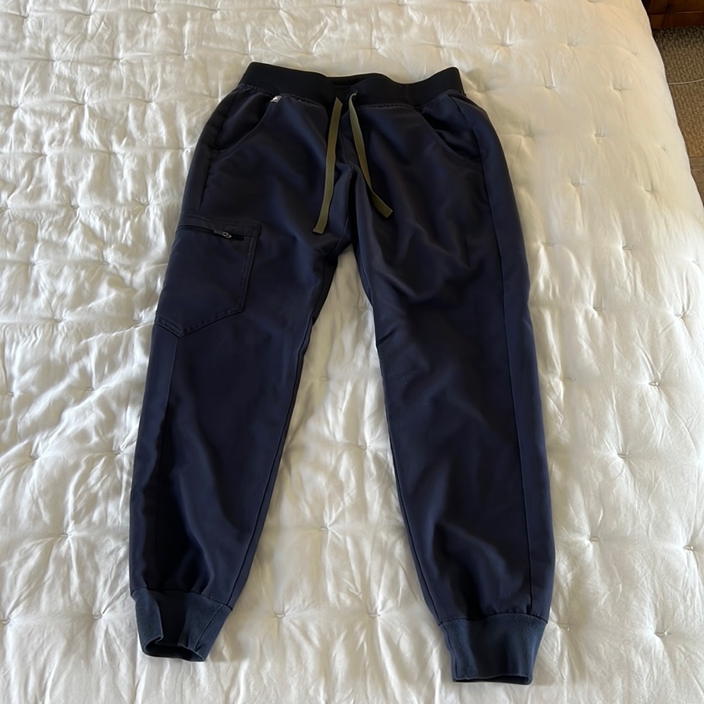 Quiet navy Zamora figs scrub jogger bottoms XSP